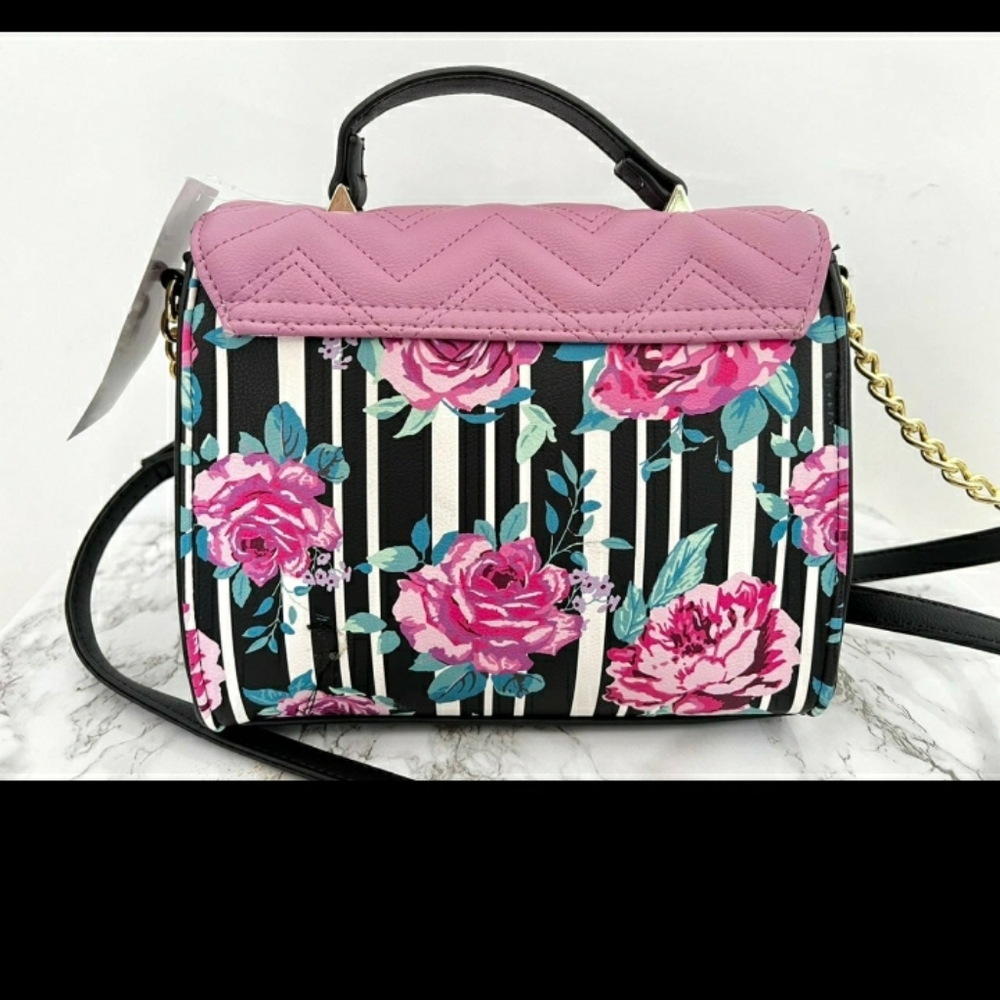 Betsey Johnson crossbody - Picture 2 of 3
